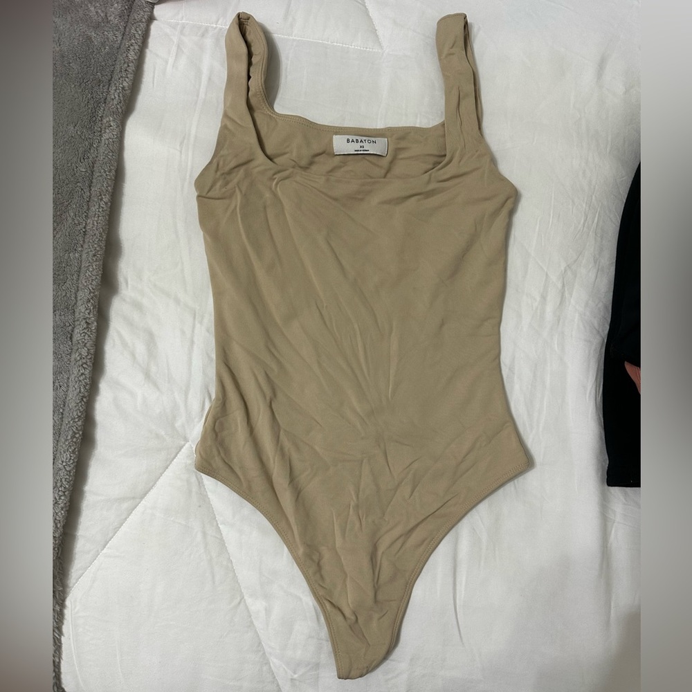 Aritzia Babaton Contour Squareneck Bodysuit XS